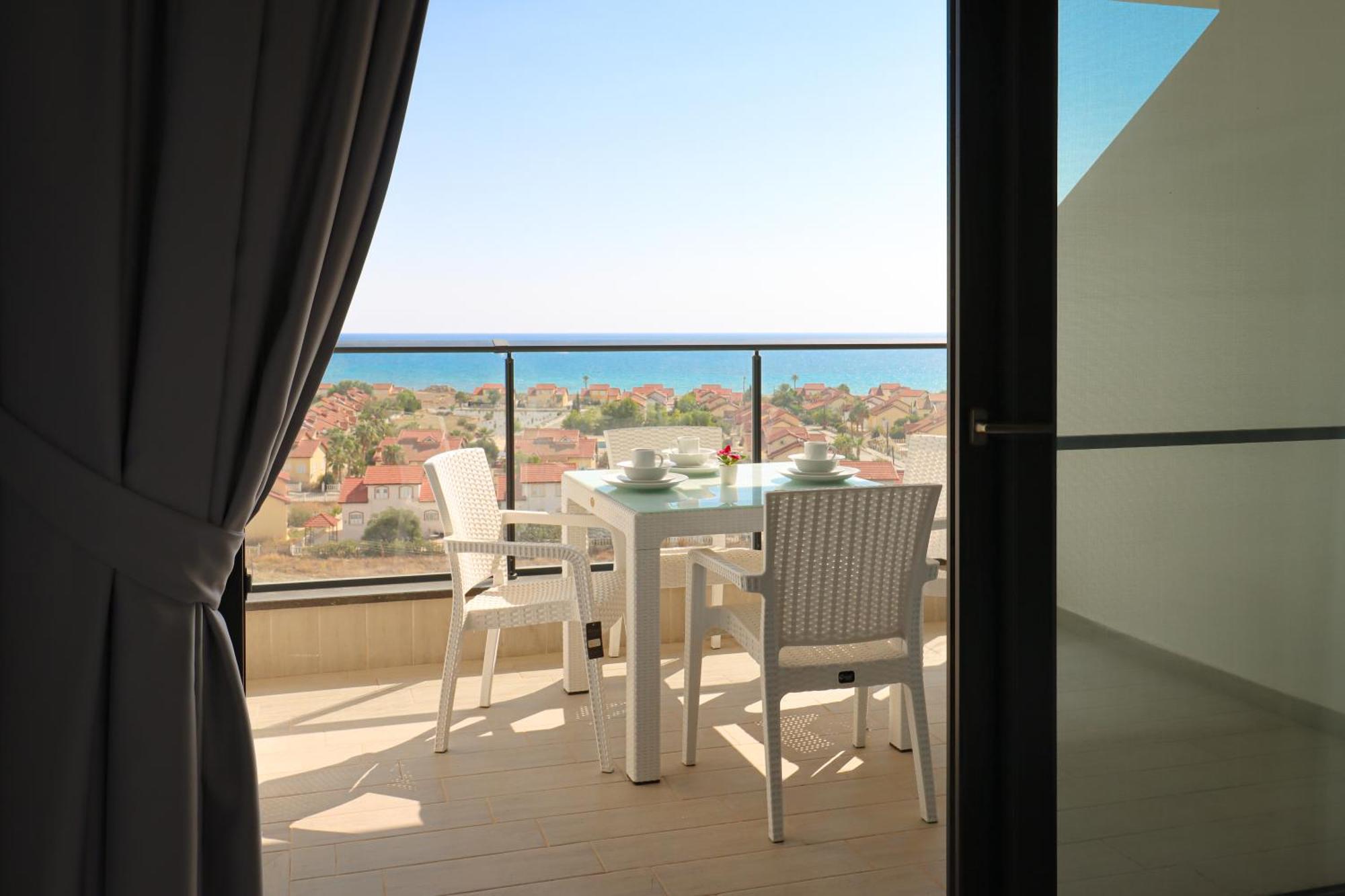 Terra Apartments In Caesar Blue Resort, Fixed Lunch Till 3Pm, Gym, Heated Pool, Sauna, Kids Club Rizokarpaso Exterior photo