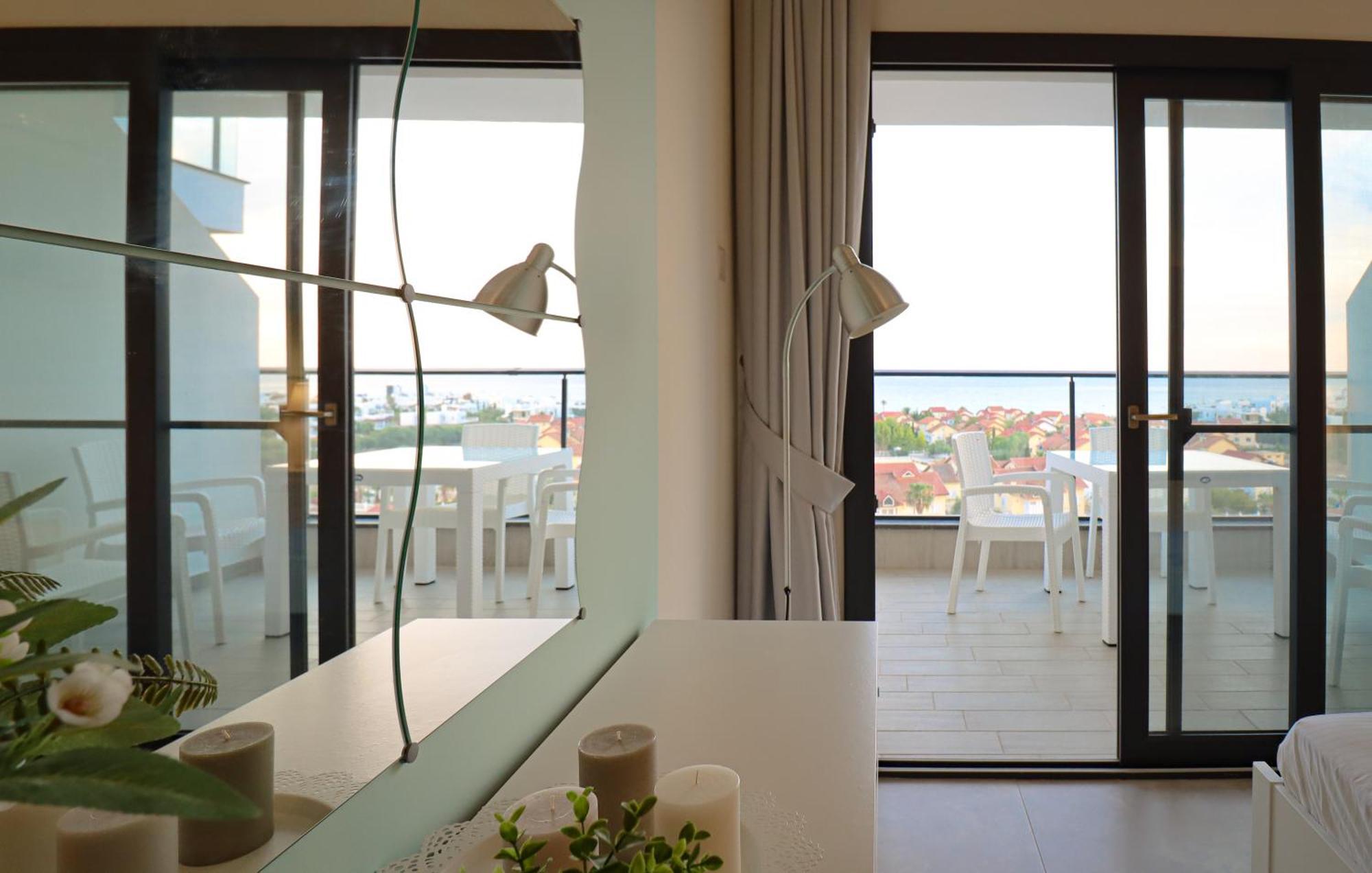Terra Apartments In Caesar Blue Resort, Fixed Lunch Till 3Pm, Gym, Heated Pool, Sauna, Kids Club Rizokarpaso Exterior photo